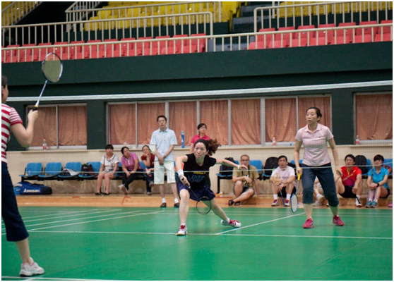健身、互换、交谊——记2012年北京大学MPAcc羽毛球联谊赛