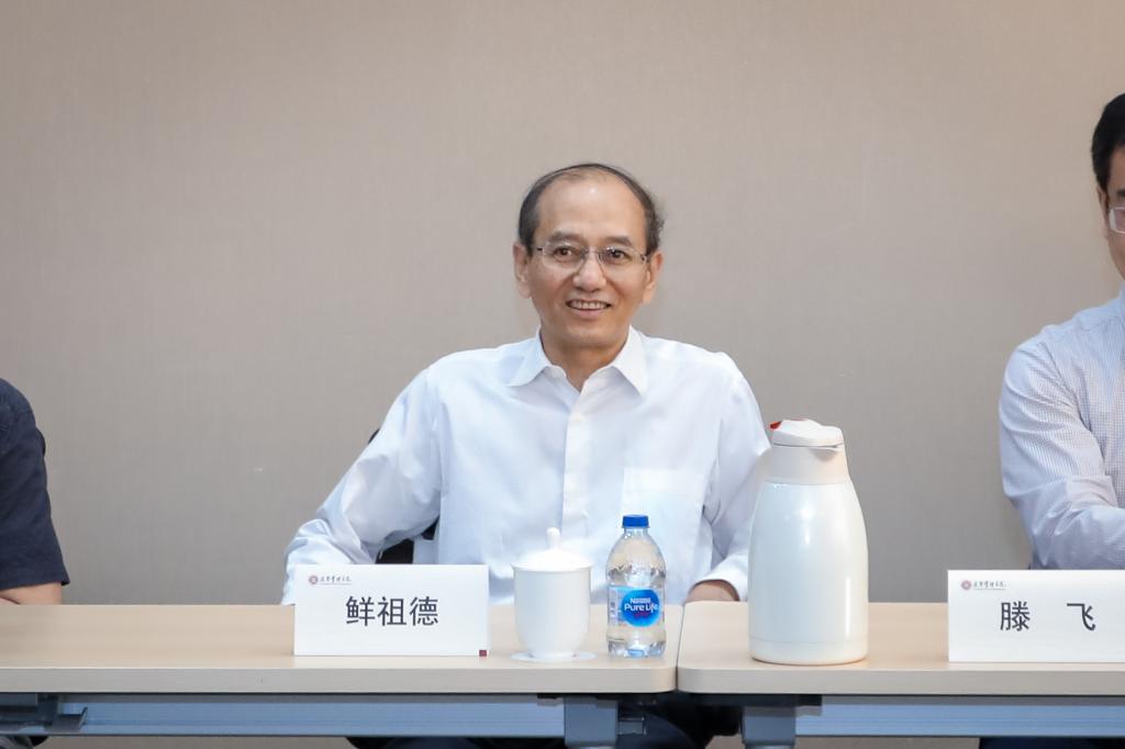 389BC4D1F3AC58028900BB3C57C_8A37E34B_AD23