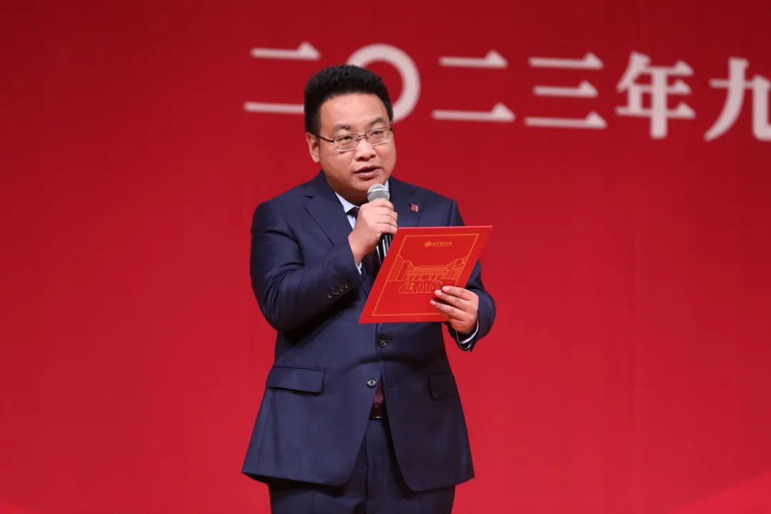 D125093E909BABC0D5DB70394D3_6ED3F4E3_8D8C